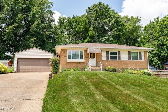 3851 Regentview St NE, Canton, OH 44705 - photo 1