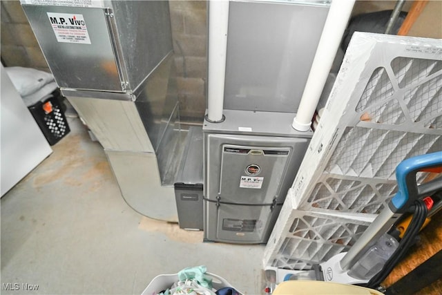 48 Mary Ann Ln, Youngstown, OH 44511 - view of utility room