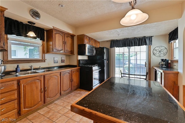 556 Poland Ave, Struthers, OH 44471 - photo 2