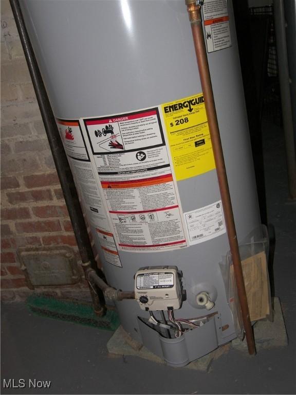 24 E 220th St E, Euclid, OH 44123 - utilities with water heater