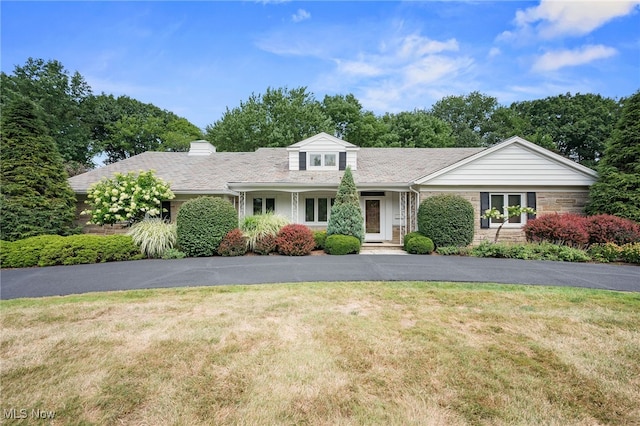 24425 Hilltop Dr, Beachwood, OH 44122 - photo 1