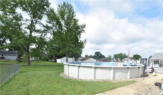 307 Crimson Cir, Campbell, OH 44405 - view of pool