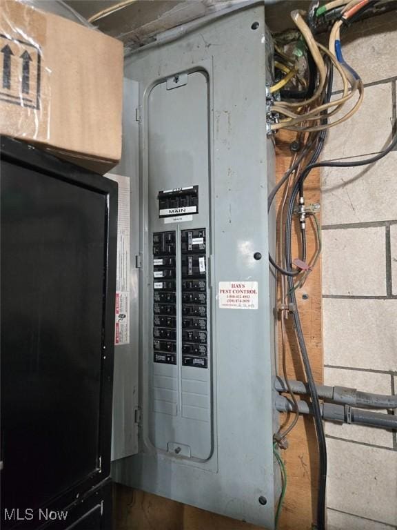 4544 Springvale Ave SW, Canton, OH 44706 - utilities featuring electric panel