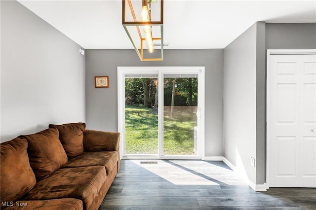 382 Rosemont Ave, Austintown, OH 44515 - living area with wood finished floors and a chandelier