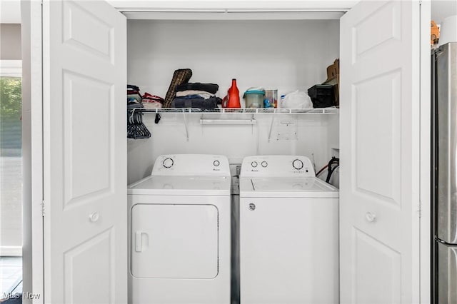 382 Rosemont Ave, Austintown, OH 44515 - laundry area with independent washer and dryer