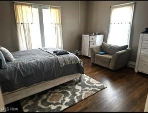 120 Welday Ave, Steubenville, OH 43952 - bedroom with dark wood-style floors
