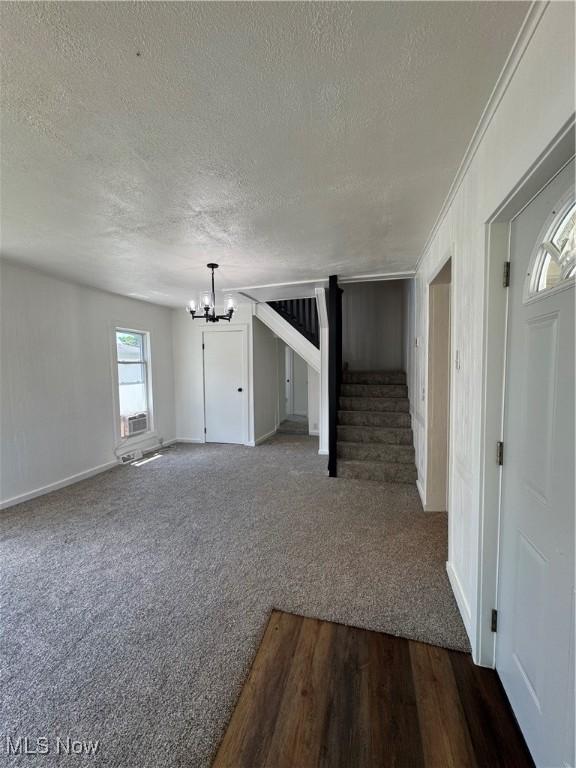 731 S 6th St, Coshocton, OH 43812