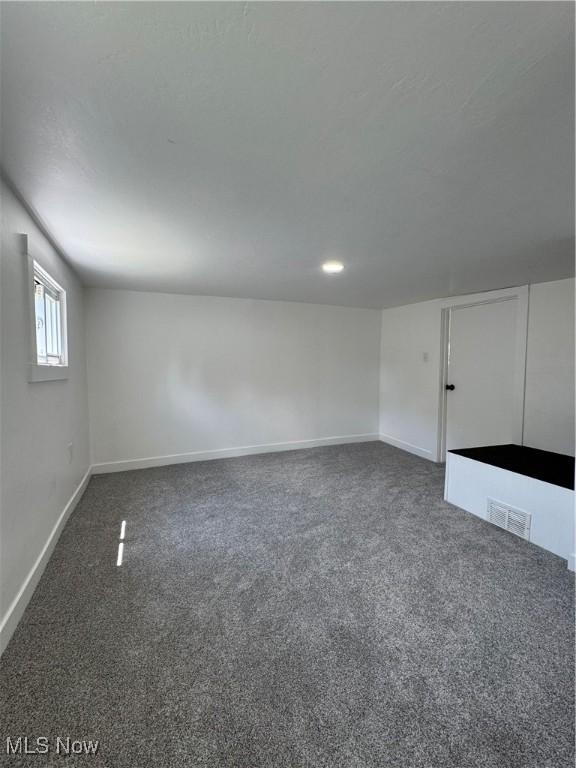 731 S 6th St, Coshocton, OH 43812