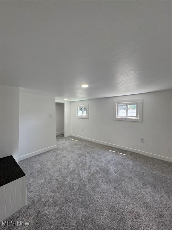 731 S 6th St, Coshocton, OH 43812