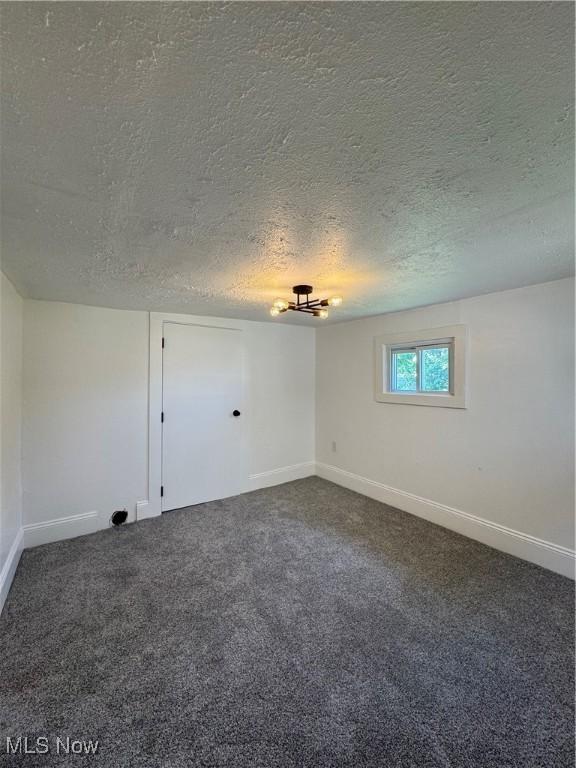 731 S 6th St, Coshocton, OH 43812