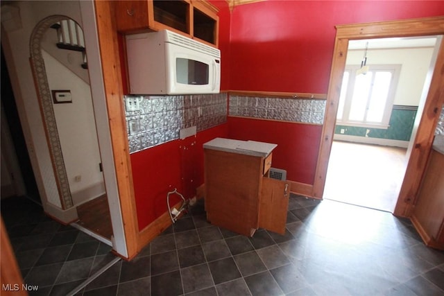 265 W Maryland Ave, Sebring, OH 44672 - photo 6