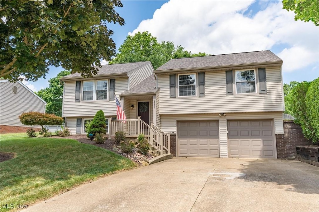 3526 Banyan St NW, Massillon, OH 44646 - photo 1