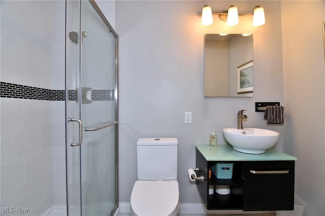 4914 Independence Cir Unit D, Stow, OH 44224 - bathroom featuring a shower stall and vanity