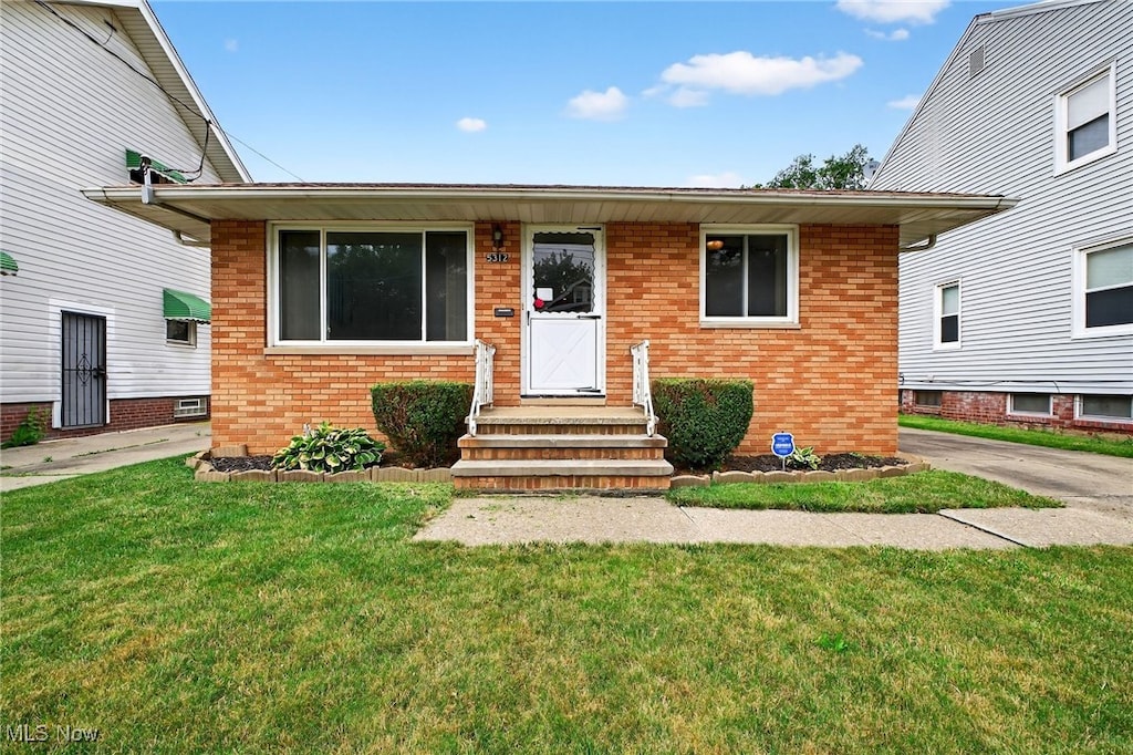 5312 Vandalia Ave, Cleveland, OH 44144 - photo 1