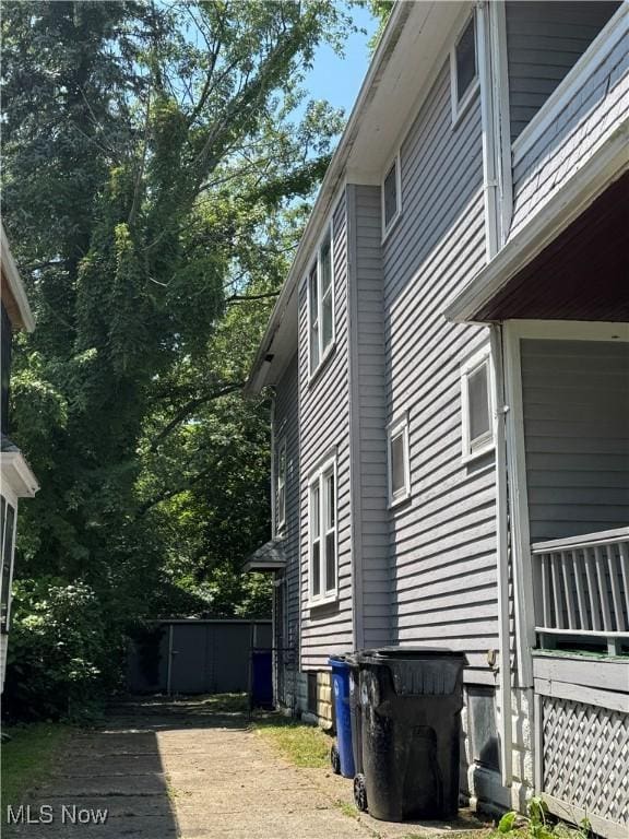 3640 E 138th St, Cleveland, OH 44120 - photo 2