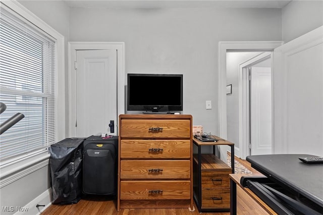14317-14319 Bayes Ave, Lakewood, OH 44107 - bedroom with wood finished floors and baseboards