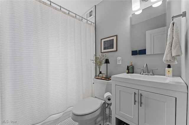 14317-14319 Bayes Ave, Lakewood, OH 44107 - bathroom with vanity and a shower with shower curtain
