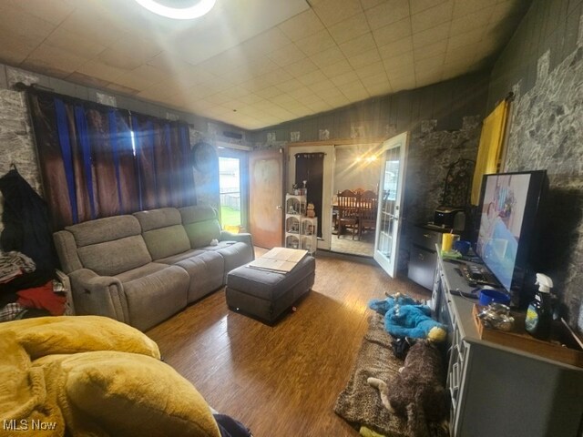2215 Frostwood Dr, Youngstown, OH 44515 - photo 18
