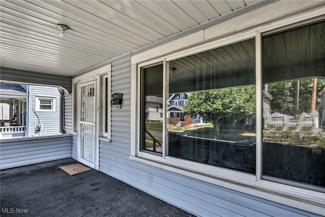 906 Delia Ave, Akron, OH 44320 - photo 5