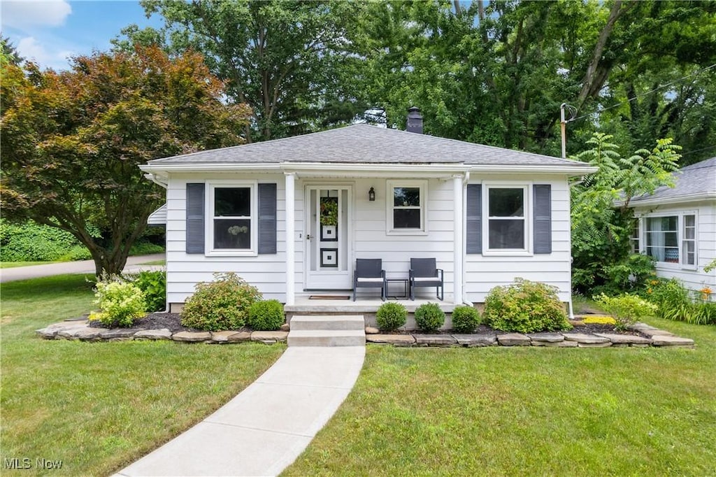 1923 Auten Dr, Akron, OH 44320 - photo 1