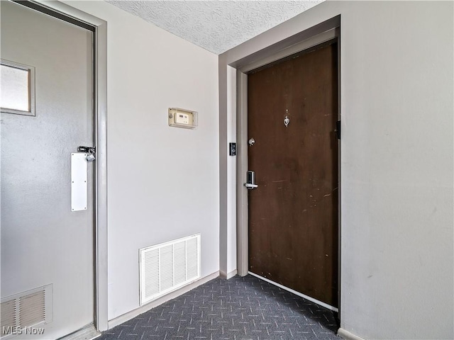 8455 N Akins Rd Unit 103, North Royalton, OH 44133 - property entrance