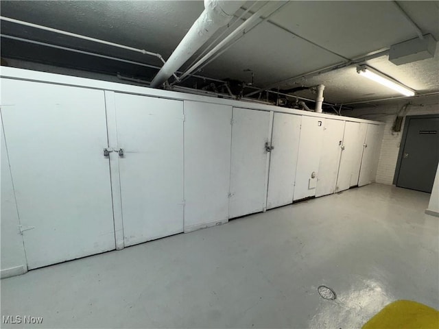 15610 Van Aken Blvd Unit 5, Shaker Heights, OH 44120 - view of garage