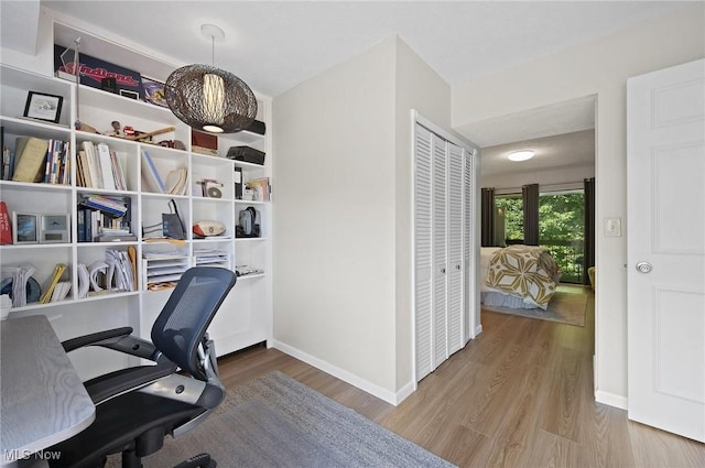 629-37 Fairington Oval, Aurora, OH 44202 - office with wood finished floors and baseboards