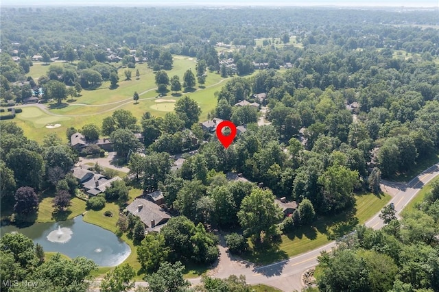 629-37 Fairington Oval, Aurora, OH 44202 - aerial view of property and surrounding area featuring a large body of water and a local golf course