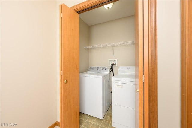 103 Beech St, Doylestown, OH 44230 - laundry area featuring washer and dryer