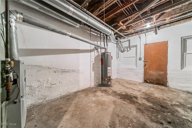 1150 W 5th St, Lorain, OH 44052 - unfinished basement with water heater