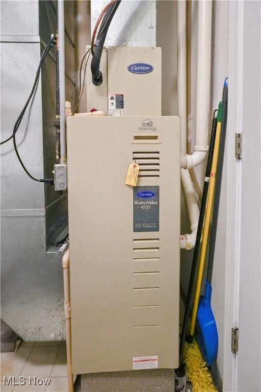 6 Wedgewood Dr, Willard, OH 44890 - view of utility room