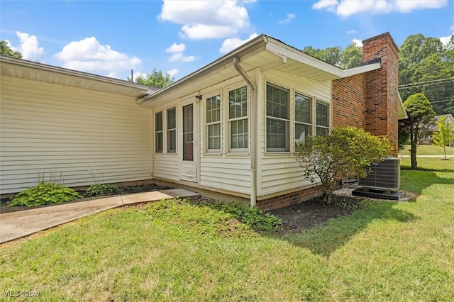 33362 State Route 833, Pomeroy, OH 45769 - view of side of property featuring a lawn and a chimney
