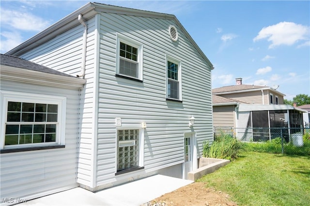 5699 Colgate Ave, Austintown, OH 44515 - rear view of house