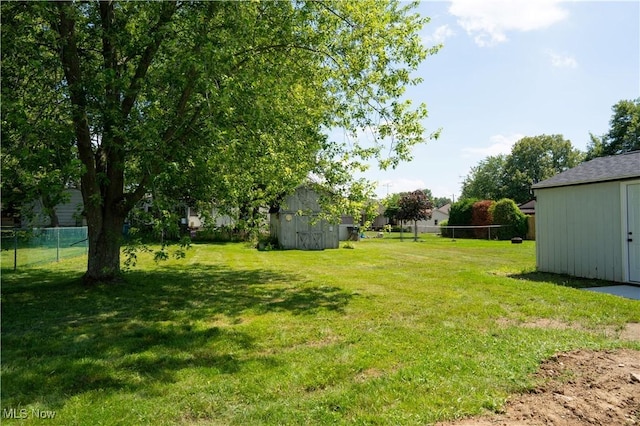 5699 Colgate Ave, Austintown, OH 44515 - view of yard featuring a storage unit