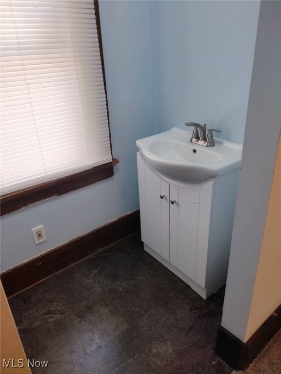 507 E Archwood Ave, Akron, OH 44301 - photo 13