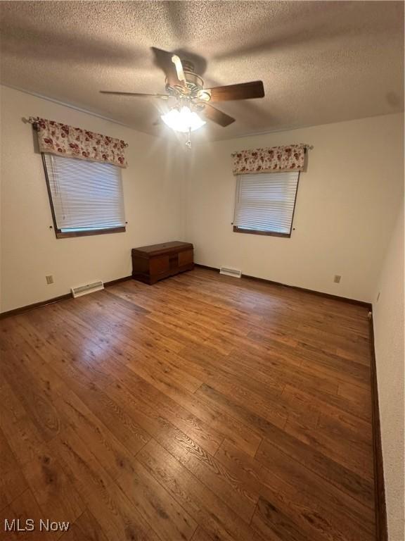 20 Phaeton Ave, Chester, WV 26034 - photo 7
