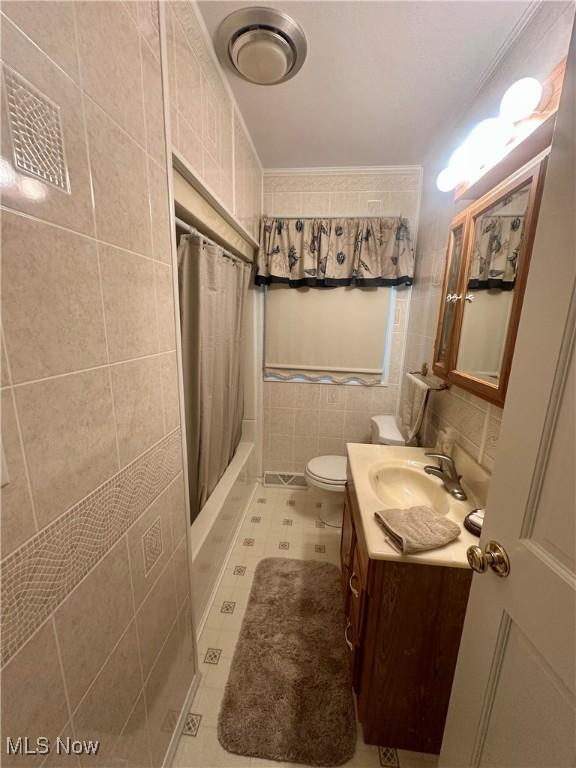 20 Phaeton Ave, Chester, WV 26034 - photo 8