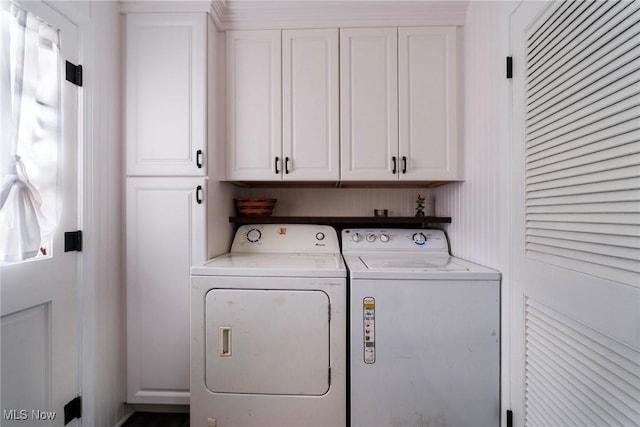 162 N Beverly Ave, Youngstown, OH 44515 - laundry area featuring cabinet space and washer and dryer