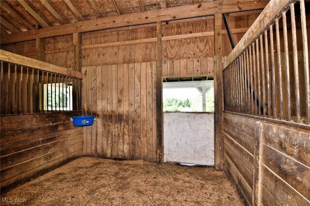 11919 Claridon Troy Rd, Chardon, OH 44024 - view of horse barn