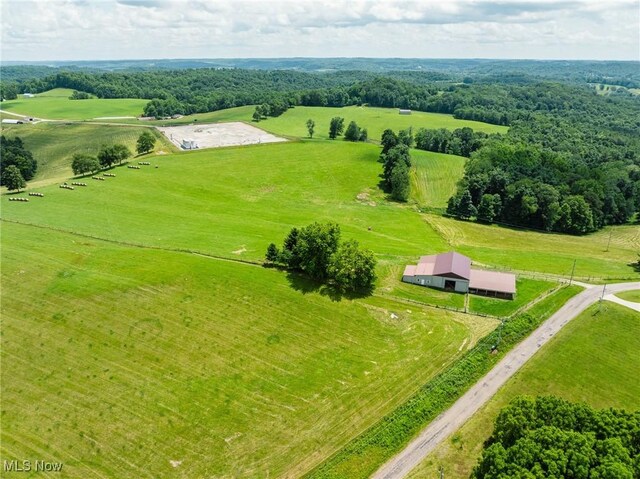 8200 Autumn Rd SW, Bowerston, OH 44695