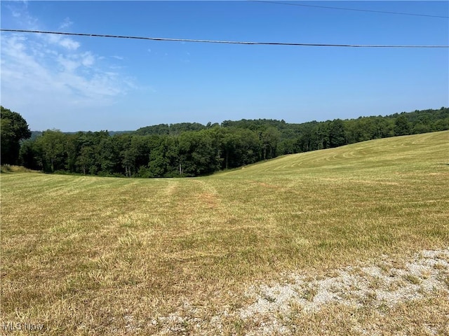 Autumn Rd SW, Bowerston, OH 44695