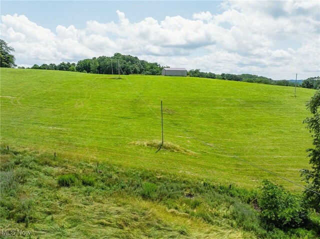 Autumn Rd SW, Bowerston, OH 44695