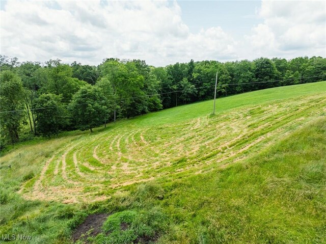 Autumn Rd SW, Bowerston, OH 44695
