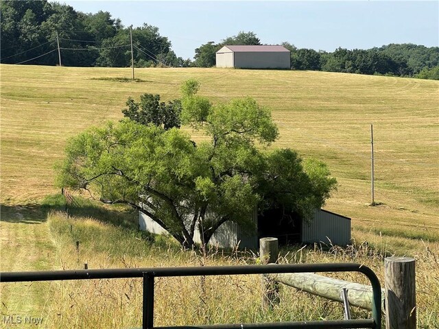 Autumn Rd SW, Bowerston, OH 44695