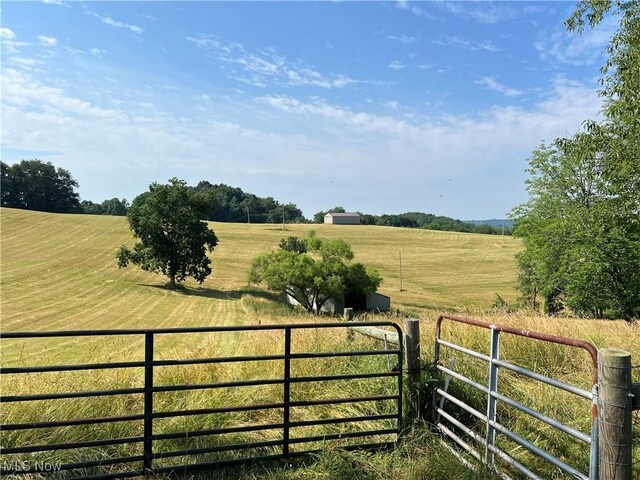 Autumn Rd SW, Bowerston, OH 44695