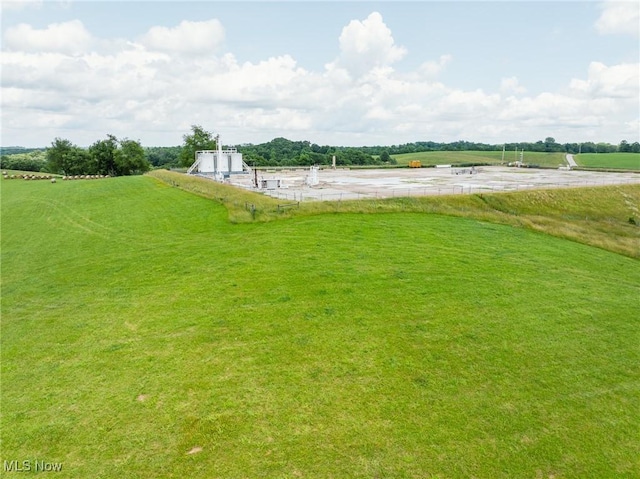 Autumn Rd SW, Bowerston, OH 44695