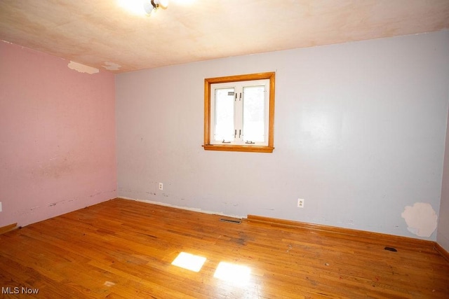 456 Sycamore Dr, Campbell, OH 44405 - photo 20