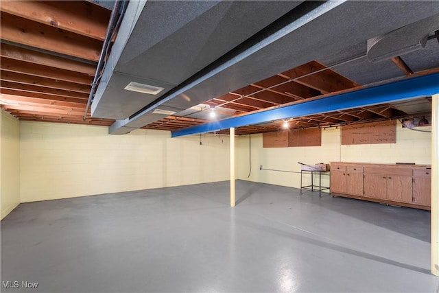 4899 Autumn Ln, Brooklyn, OH 44144 - basement with concrete block wall