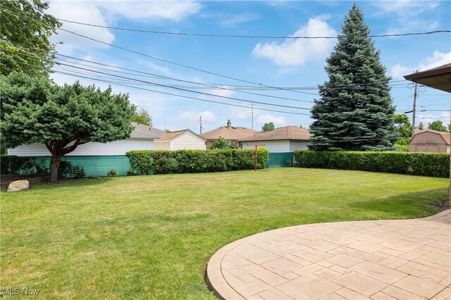 4899 Autumn Ln, Brooklyn, OH 44144 - view of grassy yard