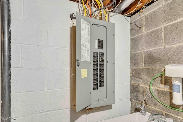 4090 Ridgeview Rd, Cleveland, OH 44144 - utility room featuring electric panel